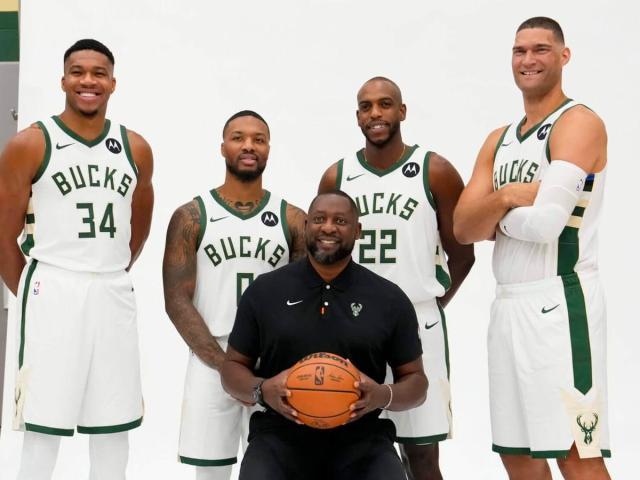 开云首页体验-利拉德开启雄鹿新篇章，他让密尔沃基感受兴奋